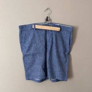 Old Navy Ultimate Slim Built-in Flex Chambray Shorts (34W)